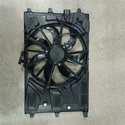 Ensemble radiateur/ventilateur de refroidissement pour CHEVROLET TRAX 1.2TL 3 2024-/BUICK ENVISTA 1.2TL 3 2024- OEM:42727114/42811984